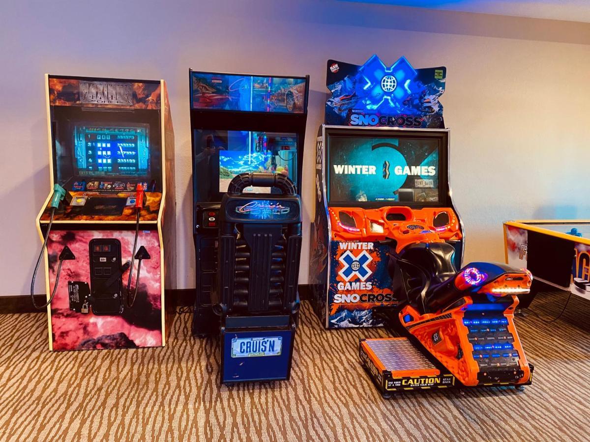 ホテル コンフォート スイーツ スクラントン ニア モンテ―ジ マウンテン スクラントン（ペンシルベニア州） エクステリア 写真
